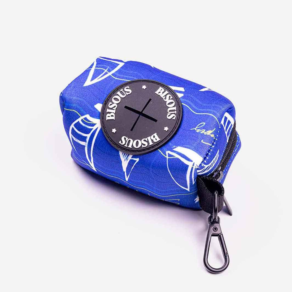 Dog Poop Bag Holder | Saint Tropez - Bisous | Pour Chien